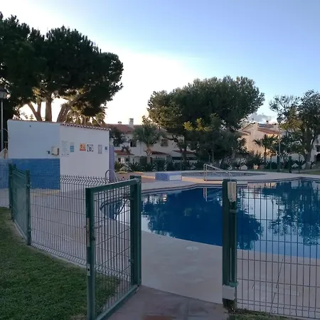 Adosado Con Piscina Apartment Caleta De Velez