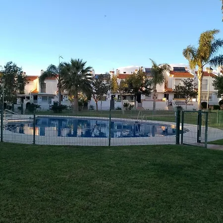 Adosado Con Piscina * Caleta De Velez